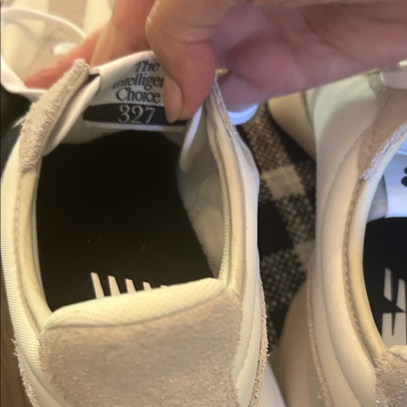 New Balance Women's White and Gray Sneakers - Picture 3 of 5